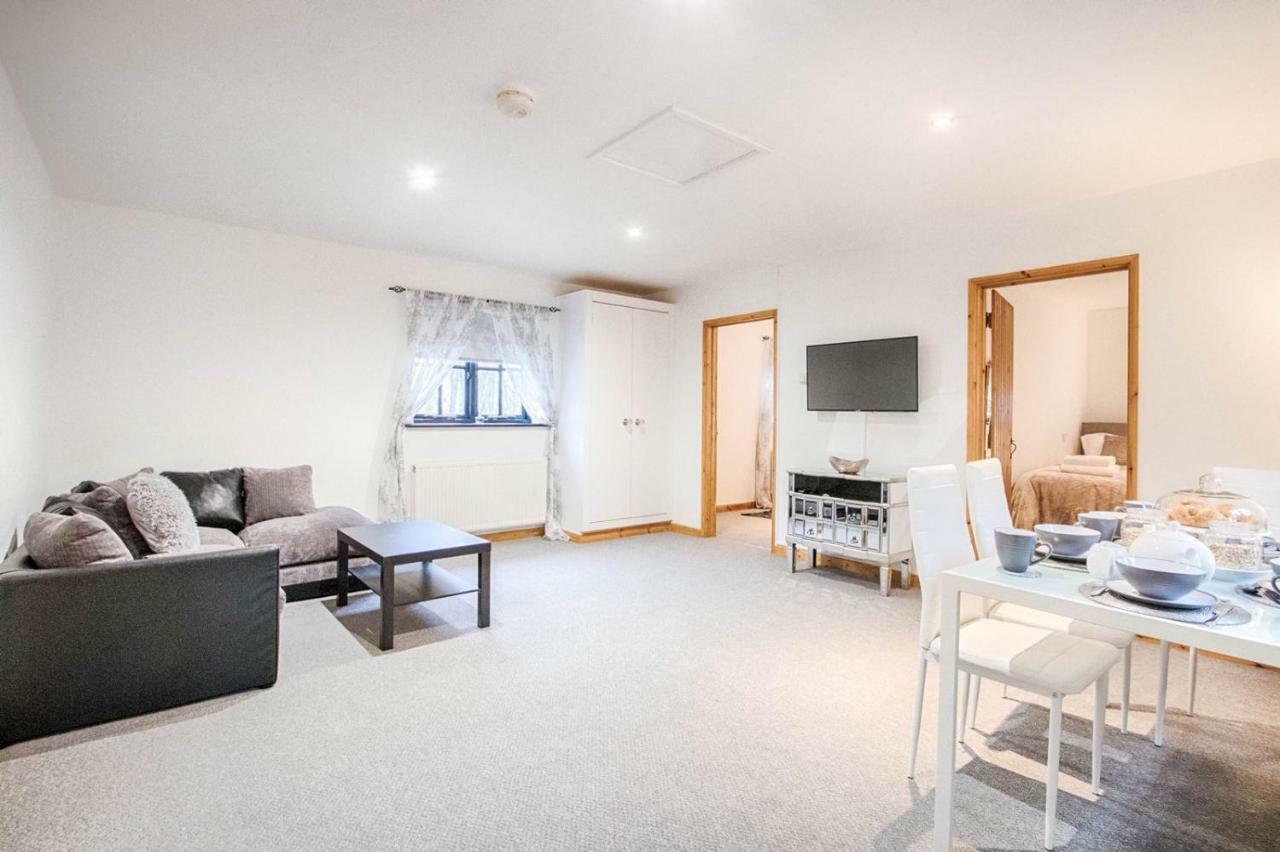 Highgate Annexe Hotell Takeley Exteriör bild